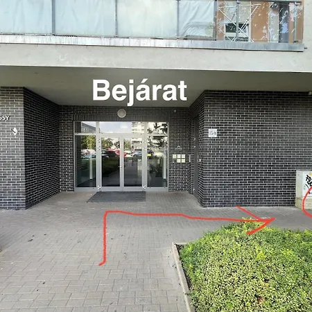 Kis Kertes Lakas Lejlighed Pusztavacs